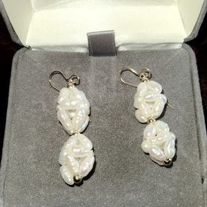 Fresh water pearl earrings